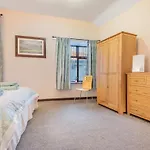 Casa vacanze 2 Bed In Sz175 *