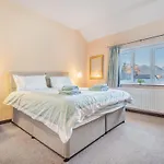 2 Bed In Sz175 *